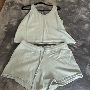 Banana republic set in blue